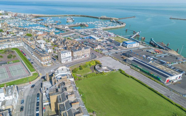 West Cliff Hall, Paragon, Ramsgate, Kent CT11 9JX 2