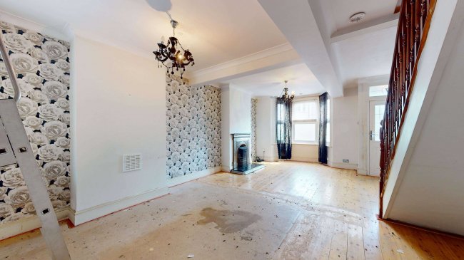 37 Dryden Road, Wimbledon, London, SW19 8SQ 4