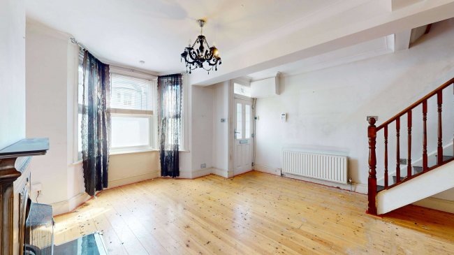 37 Dryden Road, Wimbledon, London, SW19 8SQ 4