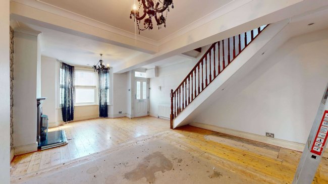 37 Dryden Road, Wimbledon, London, SW19 8SQ 4