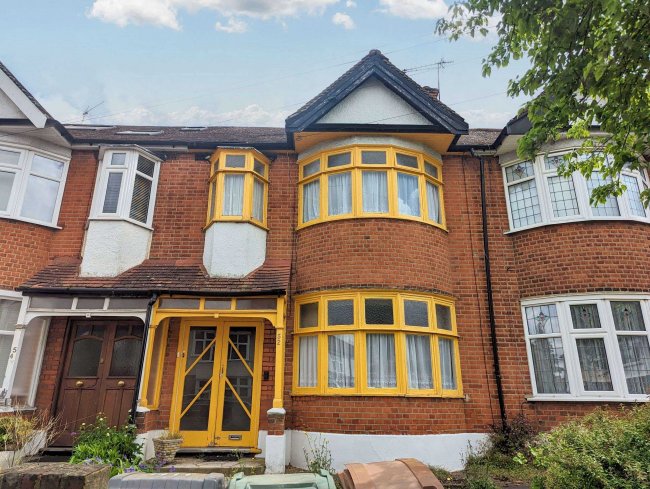 52 Tufton Road, Chingford, London, E4 8LE 7