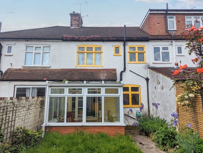 52 Tufton Road, Chingford, London, E4 8LE 7