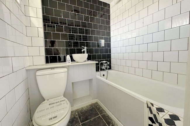 11 Dewley, Cramlington, Northumberland    NE23 6DS 6