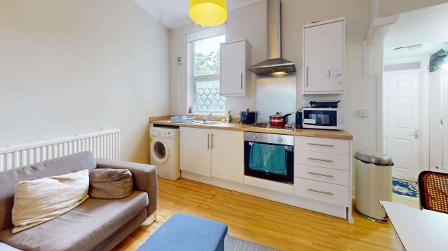 85 Evesham Road, Stratford, London E15 4AL 9