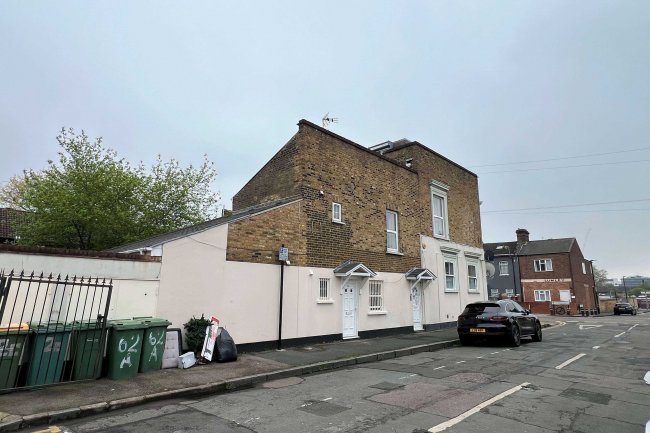 2A & 2B Brydges Road, 62A & 62B Chobham Road, Stratford, E15 1LU 1