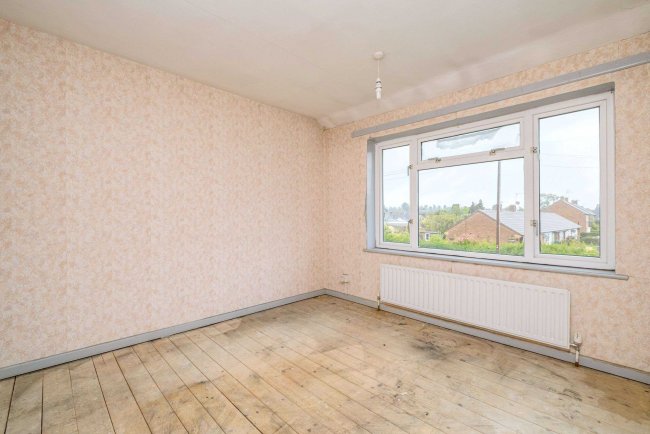 1 Green Way, Burnham, Slough, SL1 8HN 6