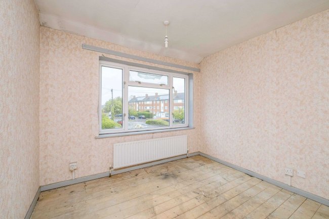 1 Green Way, Burnham, Slough, SL1 8HN 6