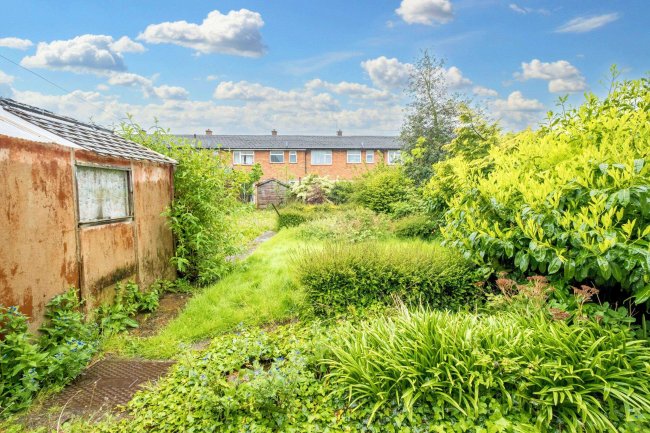 1 Green Way, Burnham, Slough, SL1 8HN 6