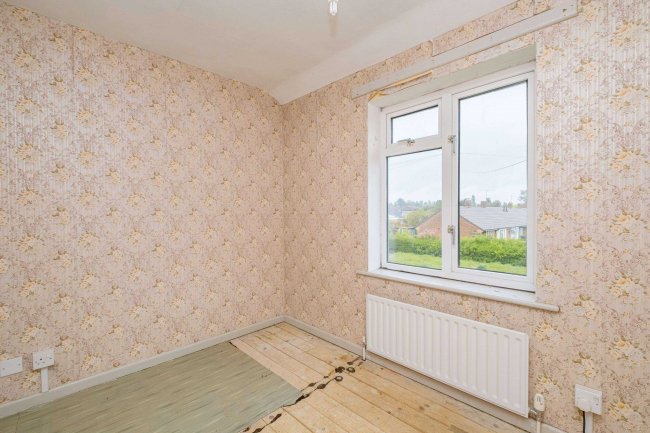 1 Green Way, Burnham, Slough, SL1 8HN 6