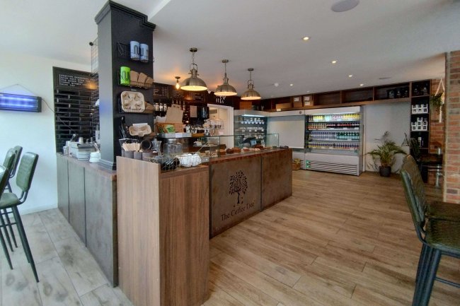 46 Camden High Street, London, NW1 0JH 4