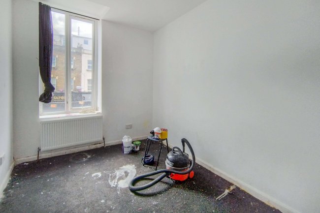 46 Camden High Street, London, NW1 0JH 4