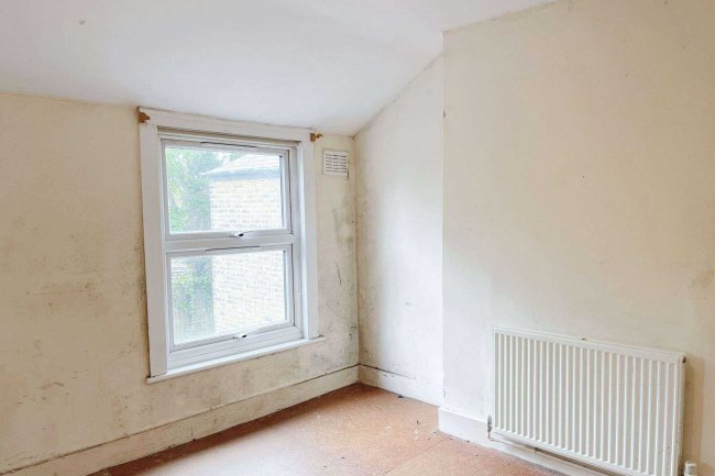 119a & 119b Ravenslea Road, Balham, London SW12 8RT 2