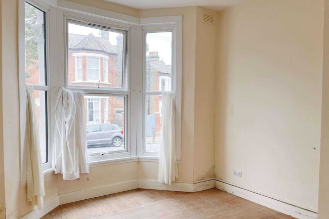 119a & 119b Ravenslea Road, Balham, London SW12 8RT 2