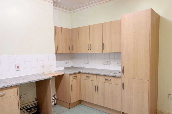 119a & 119b Ravenslea Road, Balham, London SW12 8RT 2