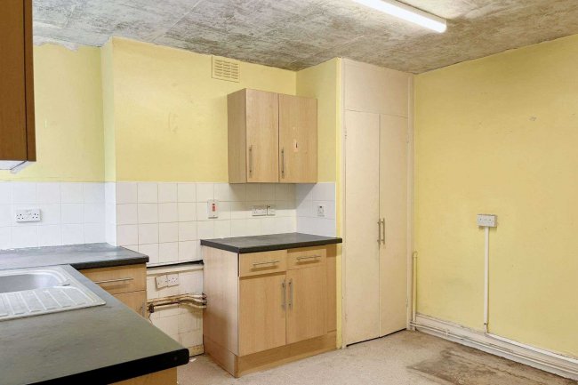 119a & 119b Ravenslea Road, Balham, London SW12 8RT 2