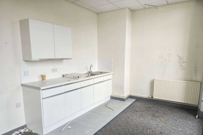 50 Hamilton Square, Wirral, Merseyside, CH41 5AS 1