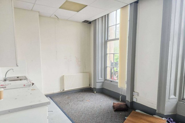 50 Hamilton Square, Wirral, Merseyside, CH41 5AS 1