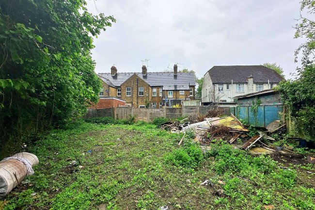 Land Adjacent to 1 Russet Close, Hillingdon, UB10 0ST 1