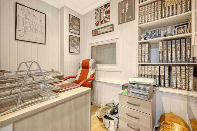 Building on the north side of Elkington Road, Plaistow, London E13 58