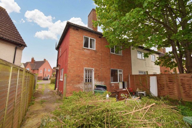 61 Pen Green Lane, Corby, NN17 1BN 6