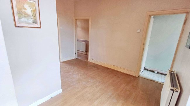 409 Gorton Road, Stockport, Cheshire, SK5 6LR 6