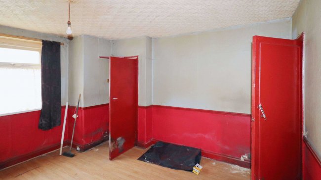 171 Blackhold Drive, Siddal, Halifax,  HX3 9DX 9