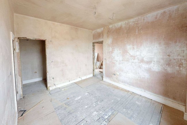 18 York Road, Hartlepool, TS26 8AS 5