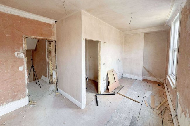 18 York Road, Hartlepool, TS26 8AS 5