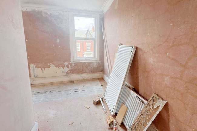 18 York Road, Hartlepool, TS26 8AS 5