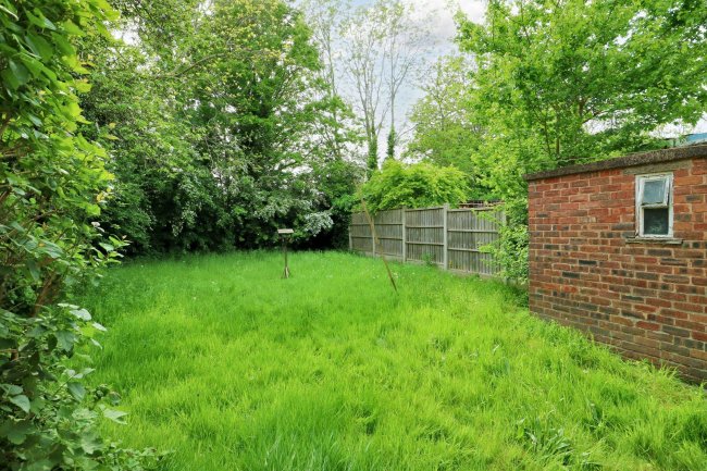 41 Southfields Road, Stafford, Staffordshire, ST17 9PN 5