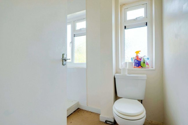 29 Vale View Road, South Newton, Salisbury, Wiltshire, SP2 0RB 4