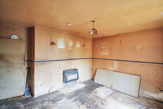 15 Meadview, Holmewood, Bradford, West Yorkshire, BD4 9DS 9