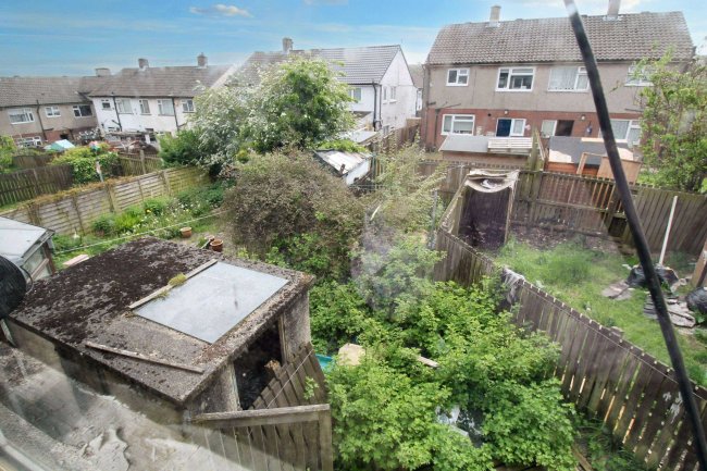 15 Meadview, Holmewood, Bradford, West Yorkshire, BD4 9DS 9