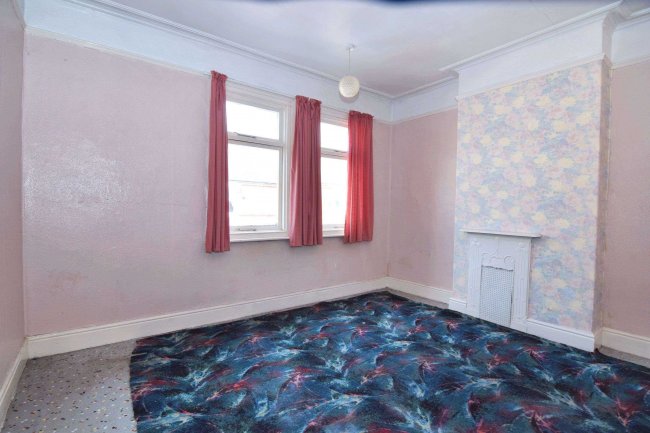 17 Nicholson Road, Hexthorpe, Doncaster, DN4 0HQ 10