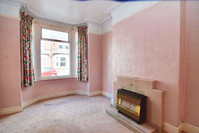 17 Nicholson Road, Hexthorpe, Doncaster, DN4 0HQ 10