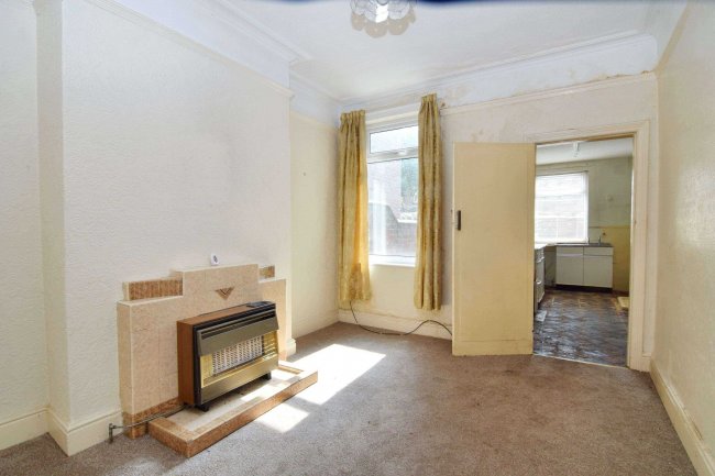 17 Nicholson Road, Hexthorpe, Doncaster, DN4 0HQ 10