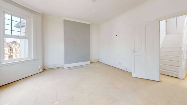 Flat B, 56 Rathcoole Avenue, Hornsey, London, N8 9NA 4