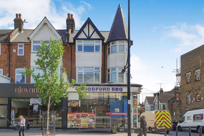 210 High Road, Woodford, Essex, IG8 9HH 5