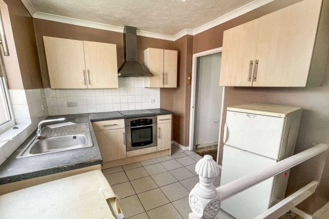 First Floor Flat 72 St. Leonards Road, Plymouth, PL4 9NE 6