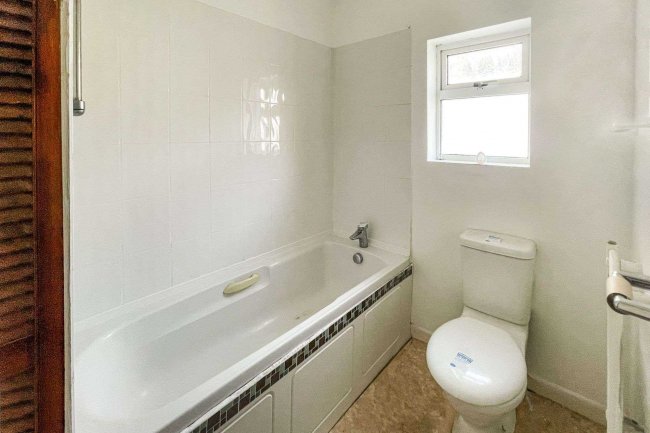 First Floor Flat 72 St. Leonards Road, Plymouth, PL4 9NE 6