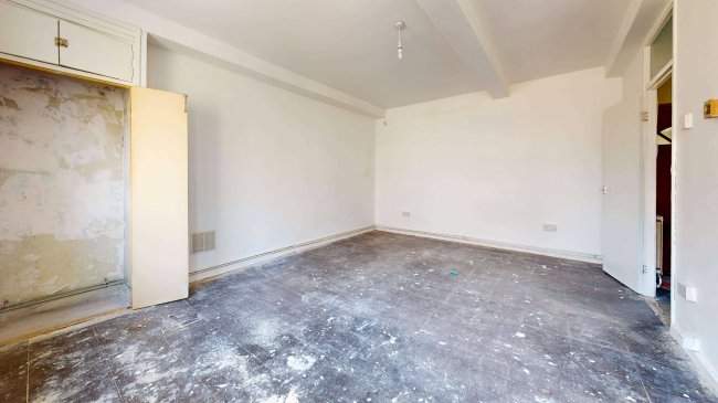 46 Biscott House, Devas Street, Bow, London E3 3LZ 4