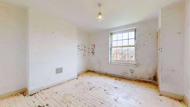 26 Munden House, Bromley High Street, Bow, London E3 3BE 5