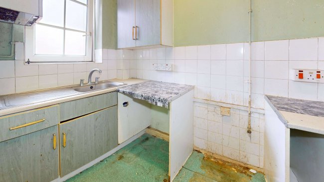 26 Munden House, Bromley High Street, Bow, London E3 3BE 5