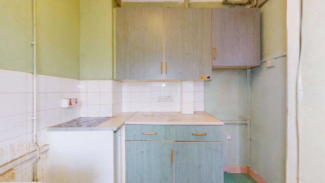 26 Munden House, Bromley High Street, Bow, London E3 3BE 5