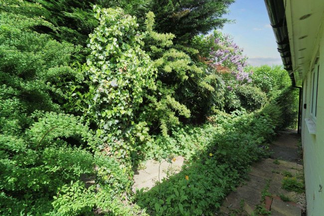 4 Desborough Cottages, Hill Farm Road, Taplow, Maidenhead, SL6 0HB 7