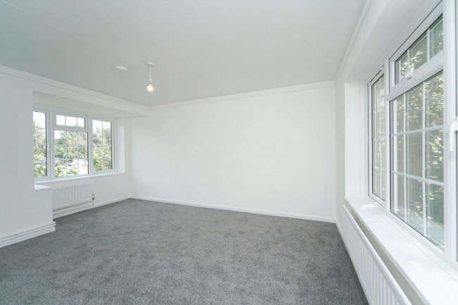 4 Desborough Cottages, Hill Farm Road, Taplow, Maidenhead, SL6 0HB 7