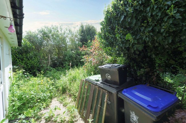 4 Desborough Cottages, Hill Farm Road, Taplow, Maidenhead, SL6 0HB 7