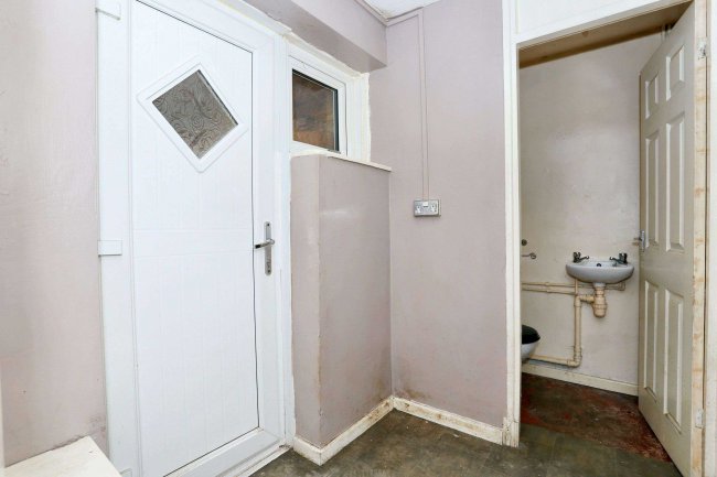 14 Willow Close, Chesterton, Newcastle, Staffordshire, ST5 7DL 7