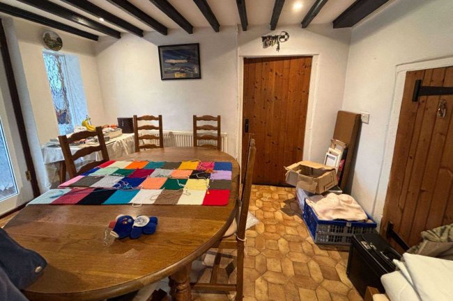 Brickells Farm House, Horam, Heathfield, East Sussex, TN21 0LJ 3