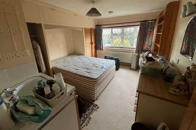 Brickells Farm House, Horam, Heathfield, East Sussex, TN21 0LJ 3